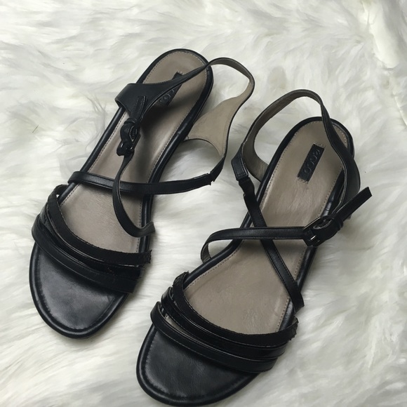 Ecco Shoes - NWOB Ecco Black Strappy Buckle Sandals